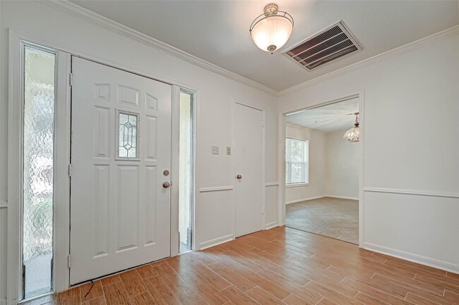 Photo - 5507 Enchanted Timbers Dr