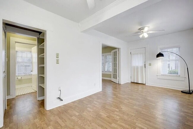 Photo - "Charming 2-Bed Oasis in the Heart of Austin's Vibrant 78704!"