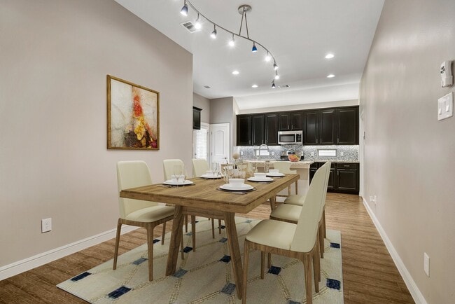 Building Photo - 2934 Whitman Dr