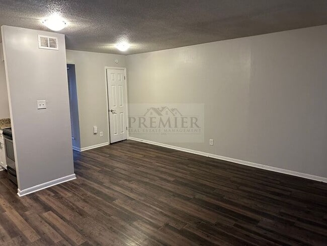 Photo - 6023 Barton Ave