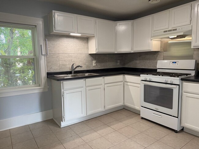 Photo - 1507 N Newton Ave Unidad 2