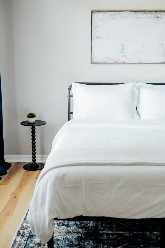 Photo - 906 Dickenson Ave