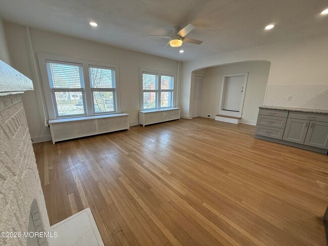 Photo - 1409 Wickapecko Dr Unidad A