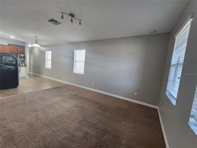 1806 Thetford Cir Unit B