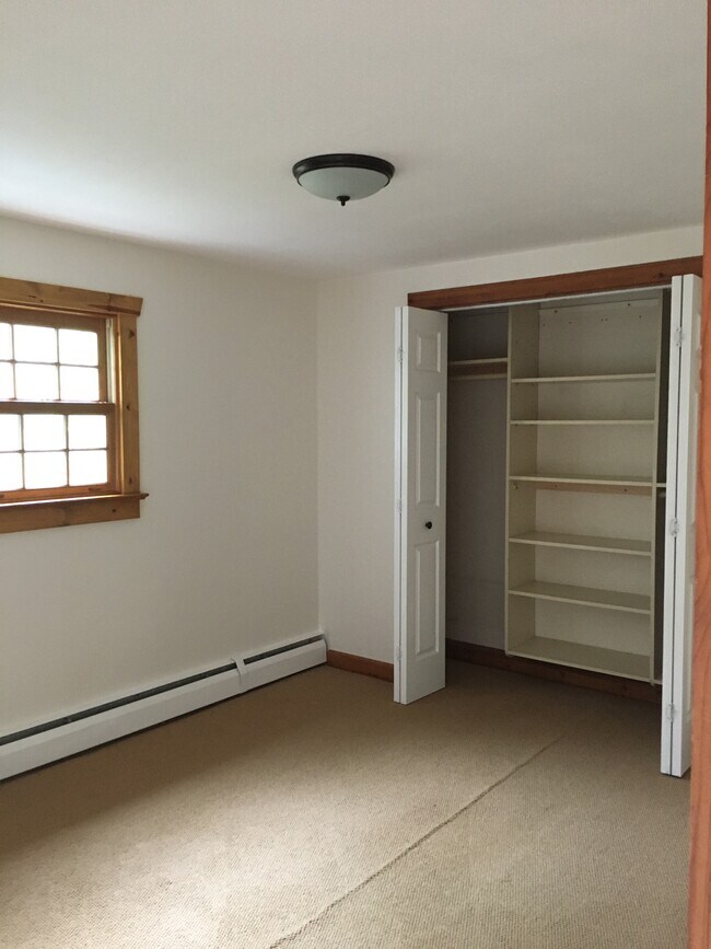 Photo - 74 Gainsborg Ave E Unidad ItsFunToLiveInHarrison