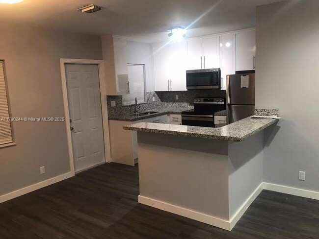 Photo - 1401 NW 1st Ave Apartment Unit 2
