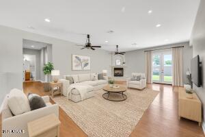 Photo - 4213 E Edgemont Ave