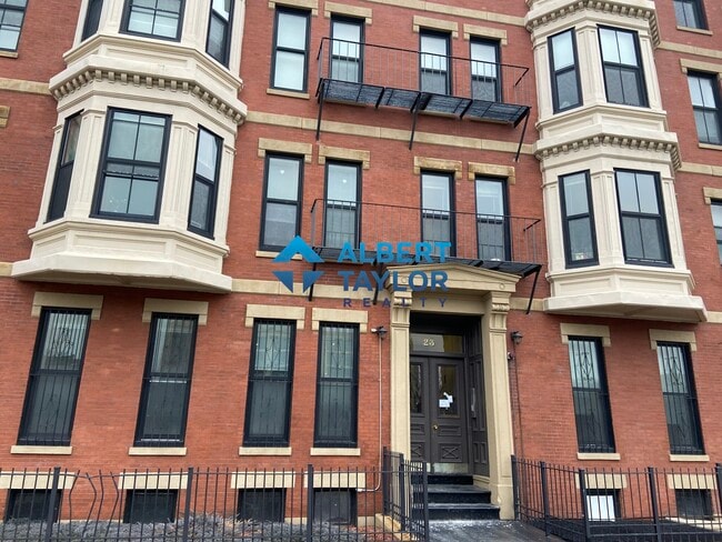 Photo - 24 Isabella St