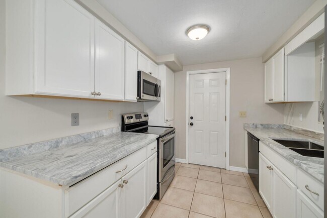 Photo - 3304 Bluebird Dr