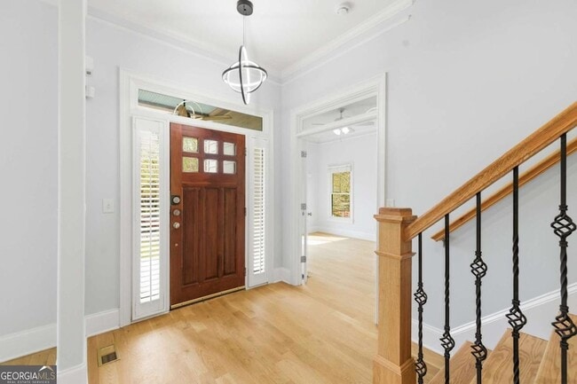 Photo - 850 Ormewood Ave SE