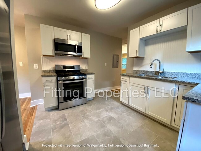 Photo - 624 Frasier St