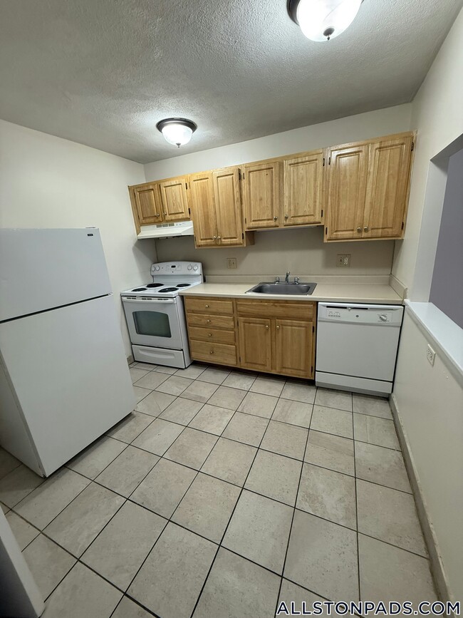 Photo - 84 Gardner St Unit 2B