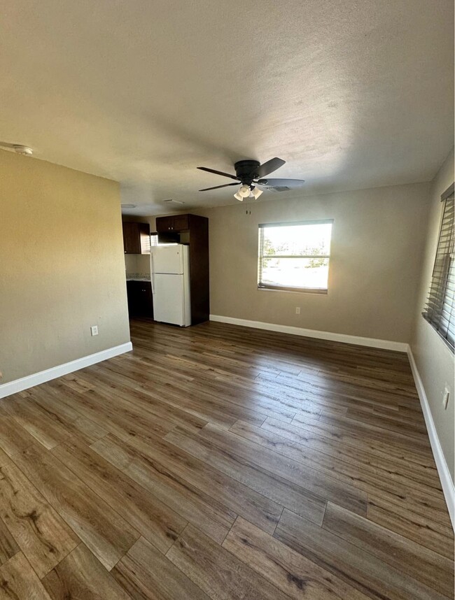 Building Photo - 2500 HARN Blvd Unit B12 Rental