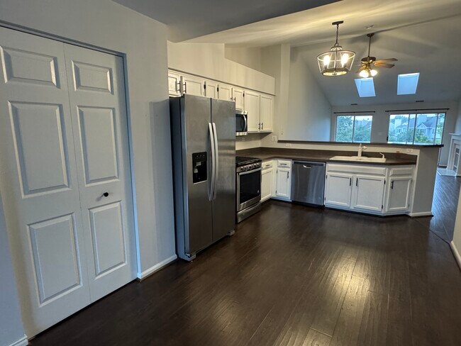 Cocina - 268 Camel Bend Ct