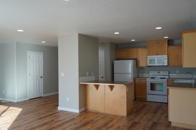 Photo - 10513 NE 63rd St