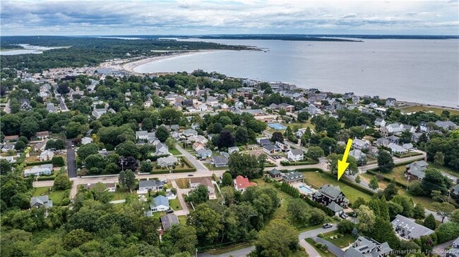 Photo - 7 Gibson Ave