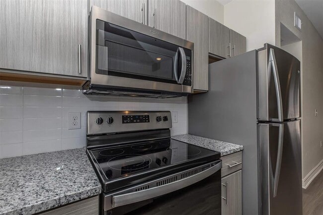 Photo - 1201 W Whitestone Blvd Unit APT