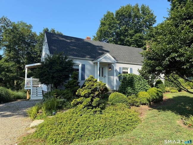 Building Photo - 111 Mill Hill Rd