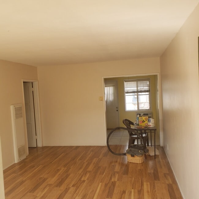 Photo - 328 Allen Ave Unidad #A