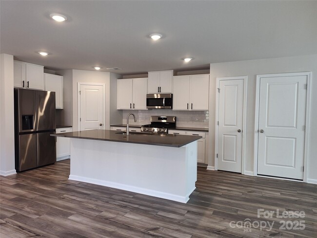 Photo - 3247 Crawford Ave