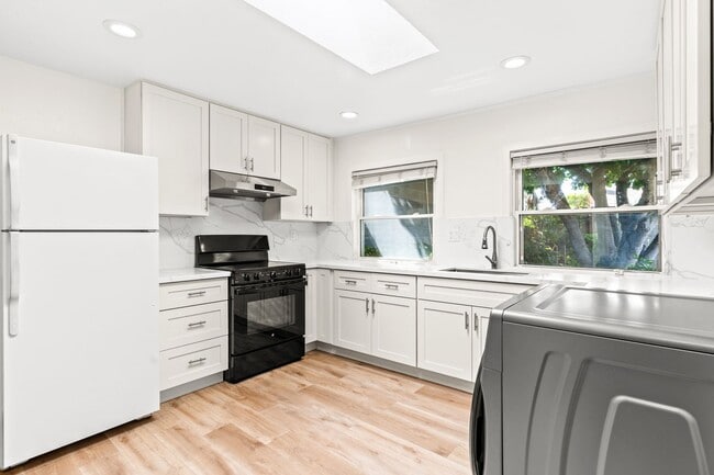 19546 Santa Maria Ave