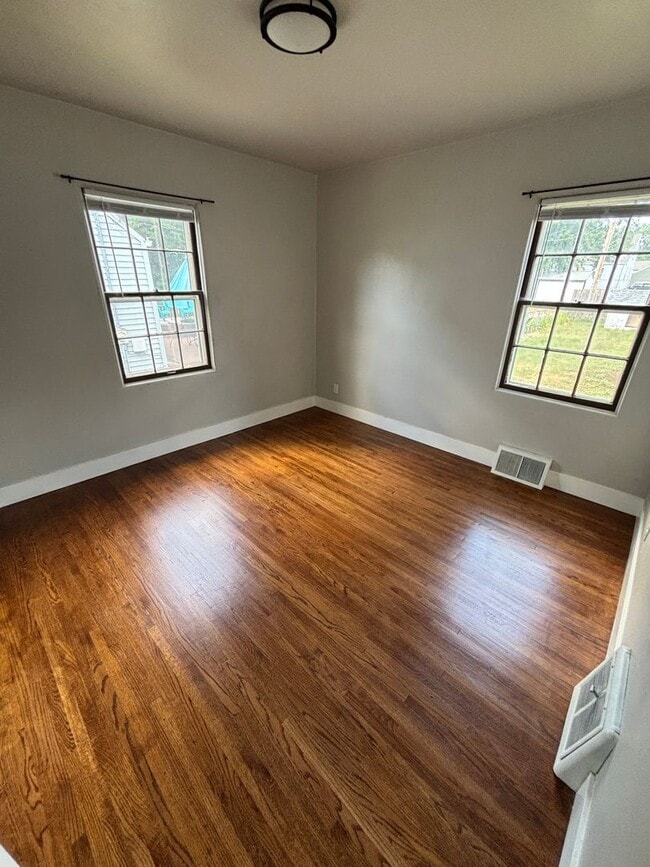 Photo - Beautiful 2 bedroom 1 bath