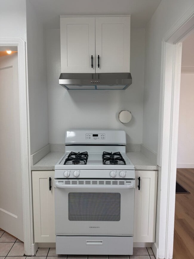 Photo - 32 Sanford Ave Unit 1