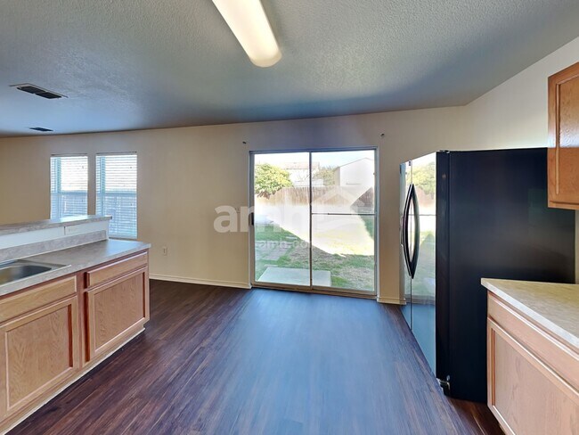 Photo - 6107 Plumbago Pl