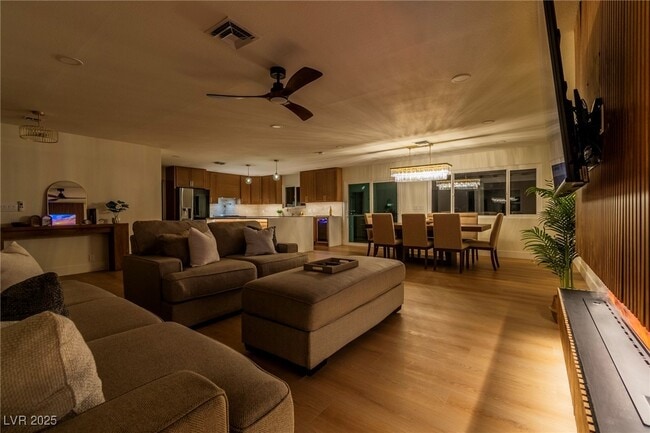 Photo - 3485 Shamrock Ave