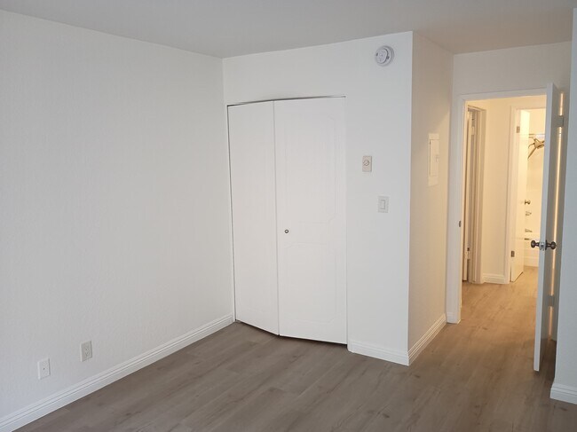 Hollywood Villa Apartments