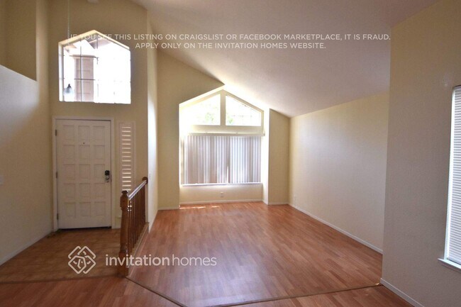 Photo - 4836 Georgia St