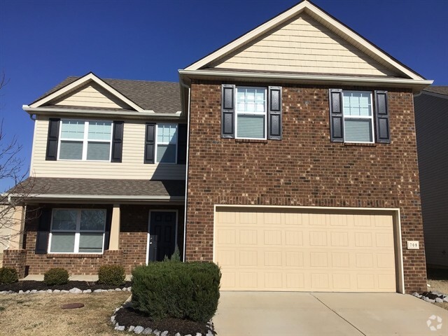 Building Photo - 708 White Oak Dr Rental