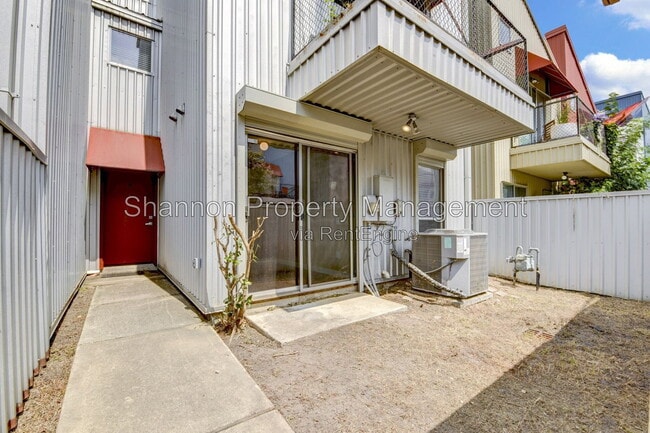 Photo - 1211 Arthur St