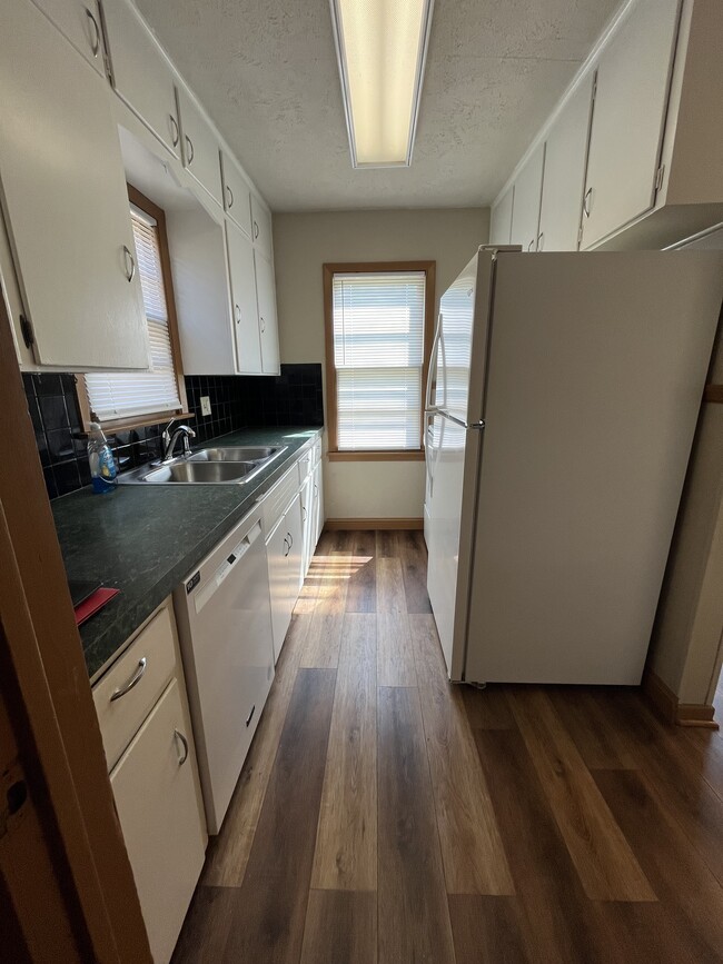 Photo - 2338 S Alameda Pl