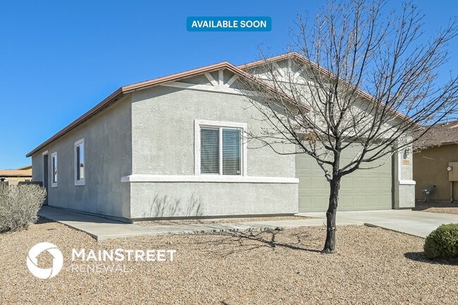 Photo - 5011 E Fishhook Ct House
