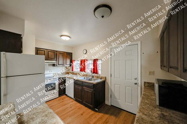 Photo - 2946 N 14th St