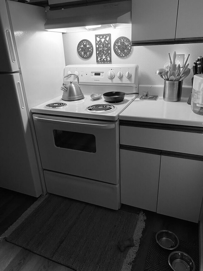 Divine Suites at Downtown Renton