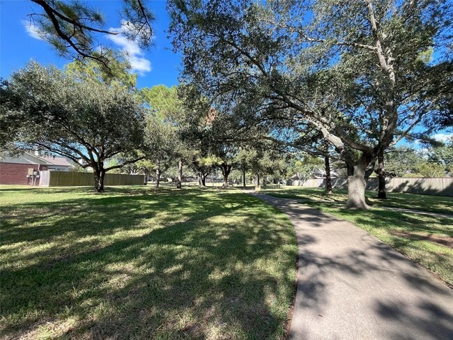 Photo - 2903 Surrey Trail Ln