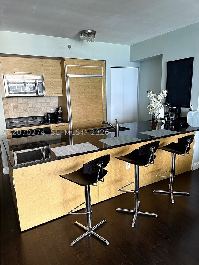Building Photo - 1830 S Ocean Dr Unit 4109