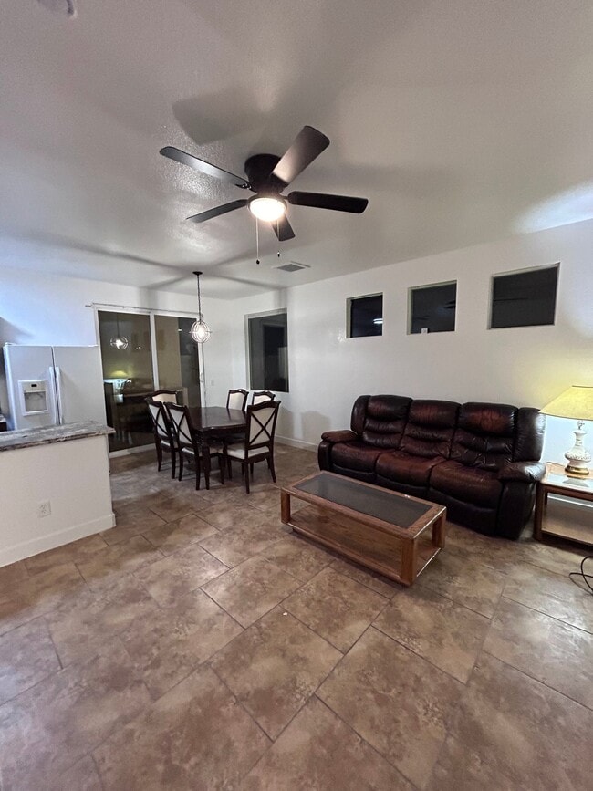 Photo - 5117 S 15th Pl