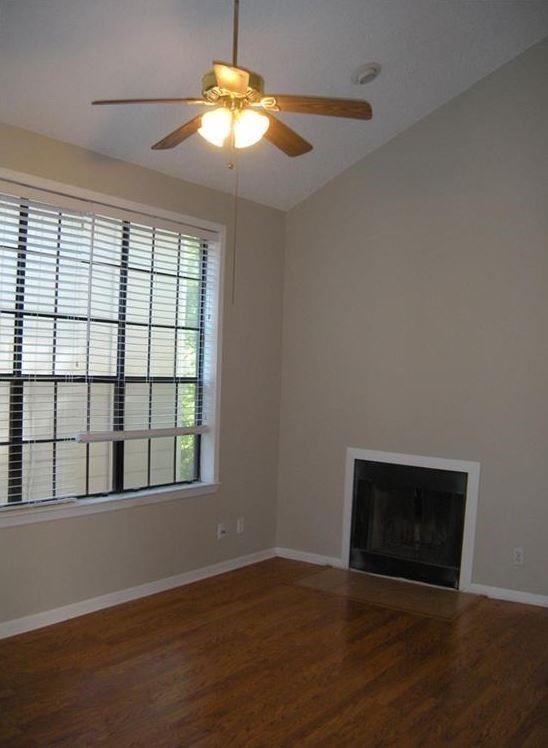 Photo - 2300 Leon St Unit 201