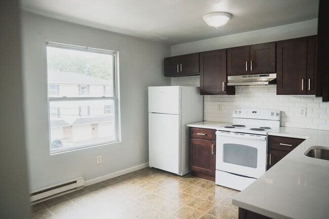 Photo - $100 OFF SPECIAL - Austin Street Homes - Comfort & Convenience Combined – 2BR Townhomes Now Leasing Unit 514