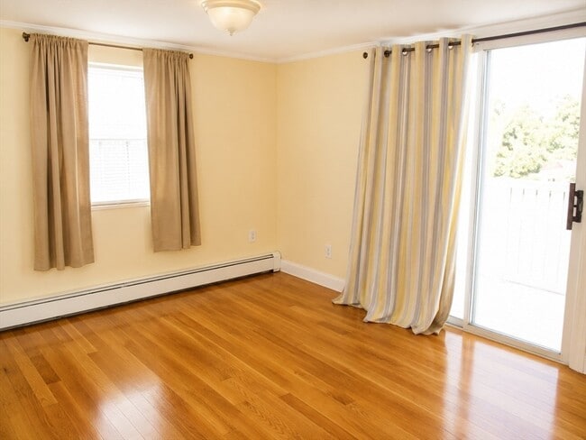 Photo - 49 Seafoam Ave Unit 2