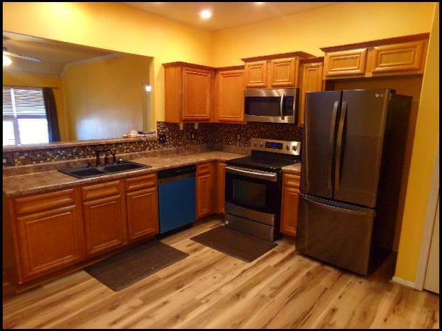 Photo - 909 Yarrow Dr