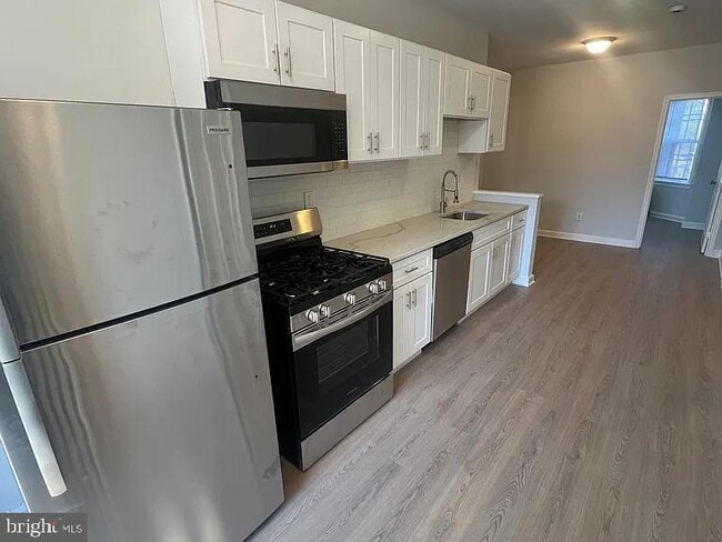 Building Photo - 2925 Pennsylvania Ave. SE Unit 105 Rental