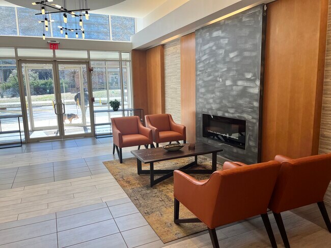 Photo - 355 I St SW Unidad S207