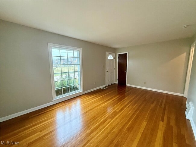 Photo - 1055 Whittier Ave