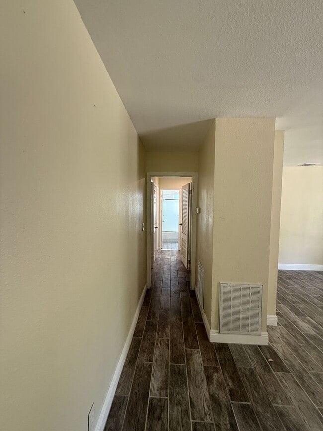 Photo - 9119 Bridgewood Dr