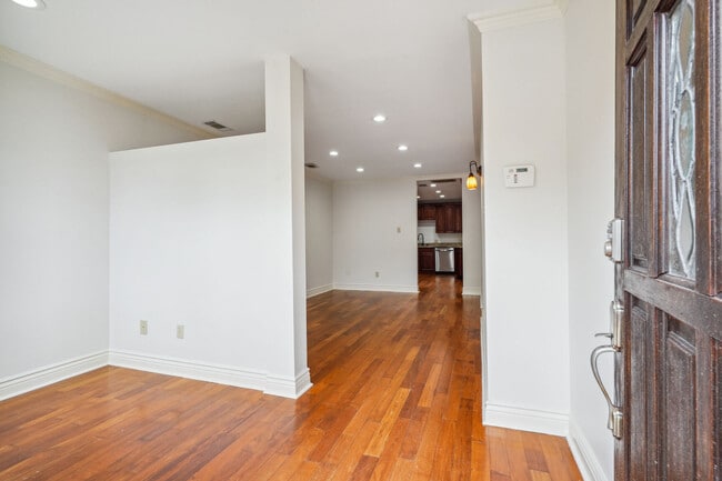 Building Photo - 4232 Cadiz St Rental