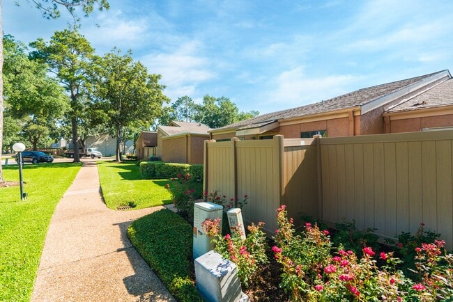 Photo - 2445 Briarwest Blvd